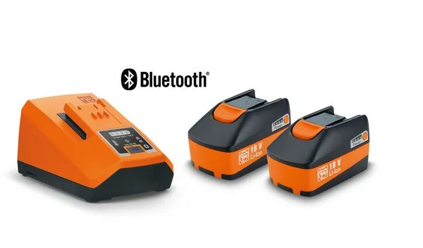 Set 2 acumulatori Li-ion cu încărcător rapid Fein ALG 80 BC conectivitate Bluetooth®