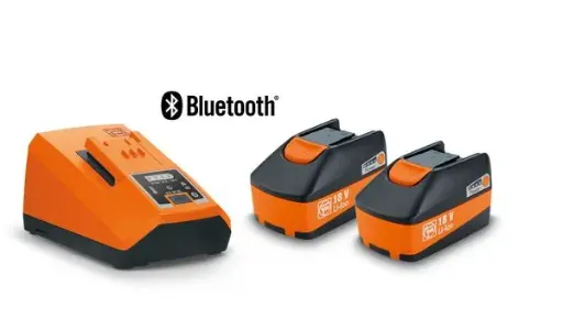 [IZOFN92604323010] Set 2 acumulatori Li-ion cu încărcător rapid Fein ALG 80 BC conectivitate Bluetooth®